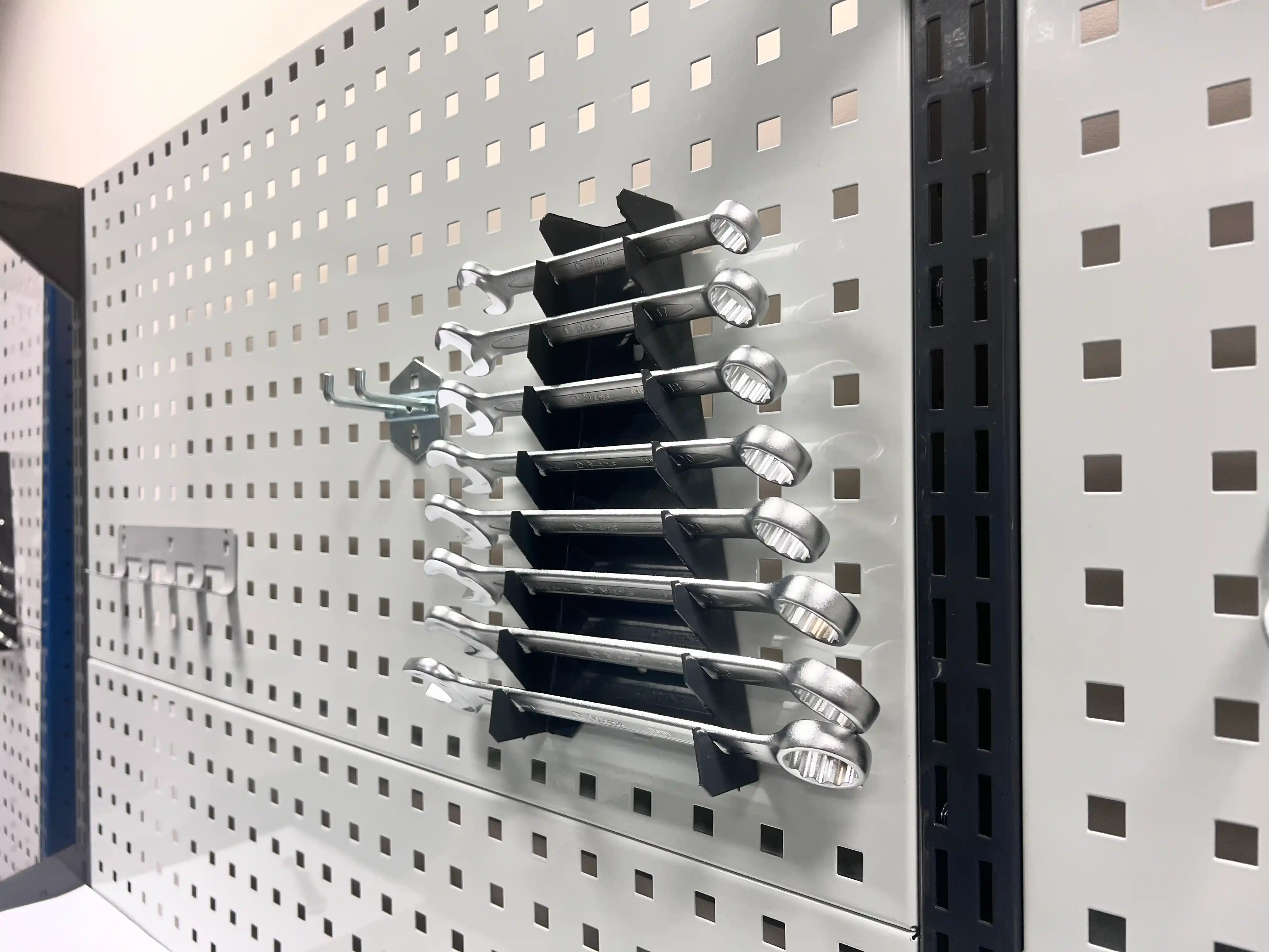 CTR 1632.L34.5 Верстак слесарный 1055x1593x743 мм