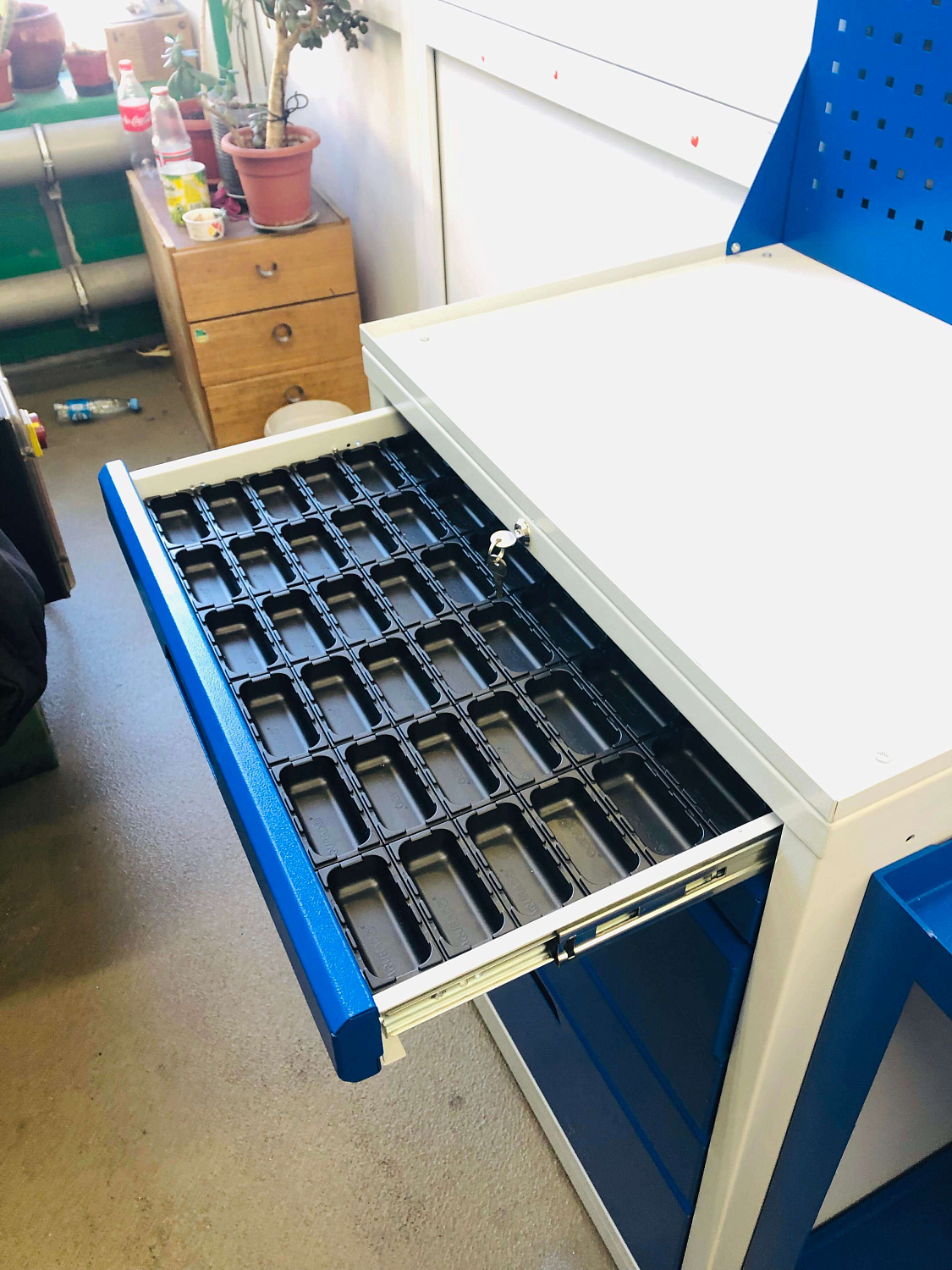 ER-00022567 Тумба инструментальная ERGO XM 07.2 900x700x550 мм